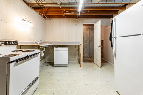 Tiny photo for 150 E 600 N #18, Kaysville, UT 84037 (MLS # 2143007)