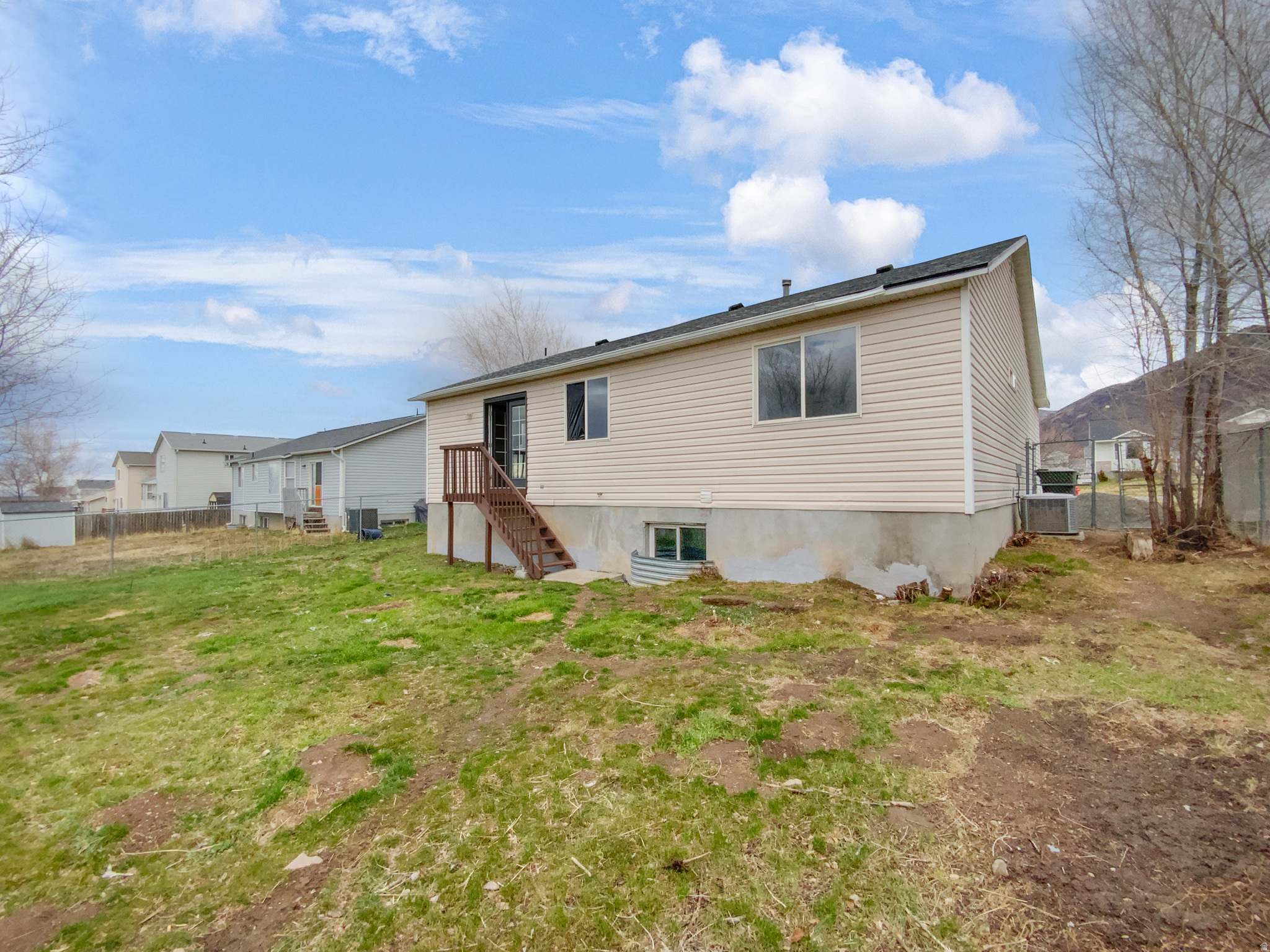 OQUIRRH MEADOWS SUB - Residential