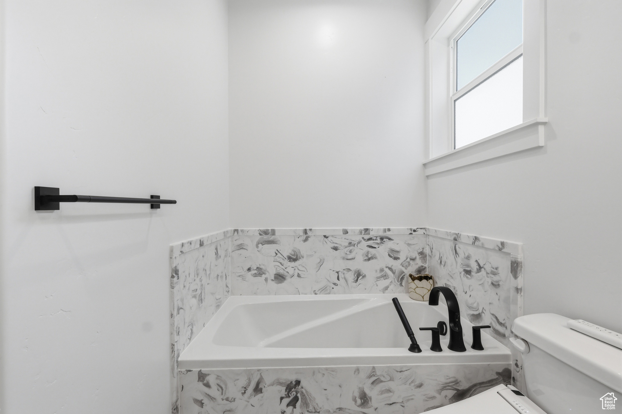 OMEGA SUB 4 - Residential