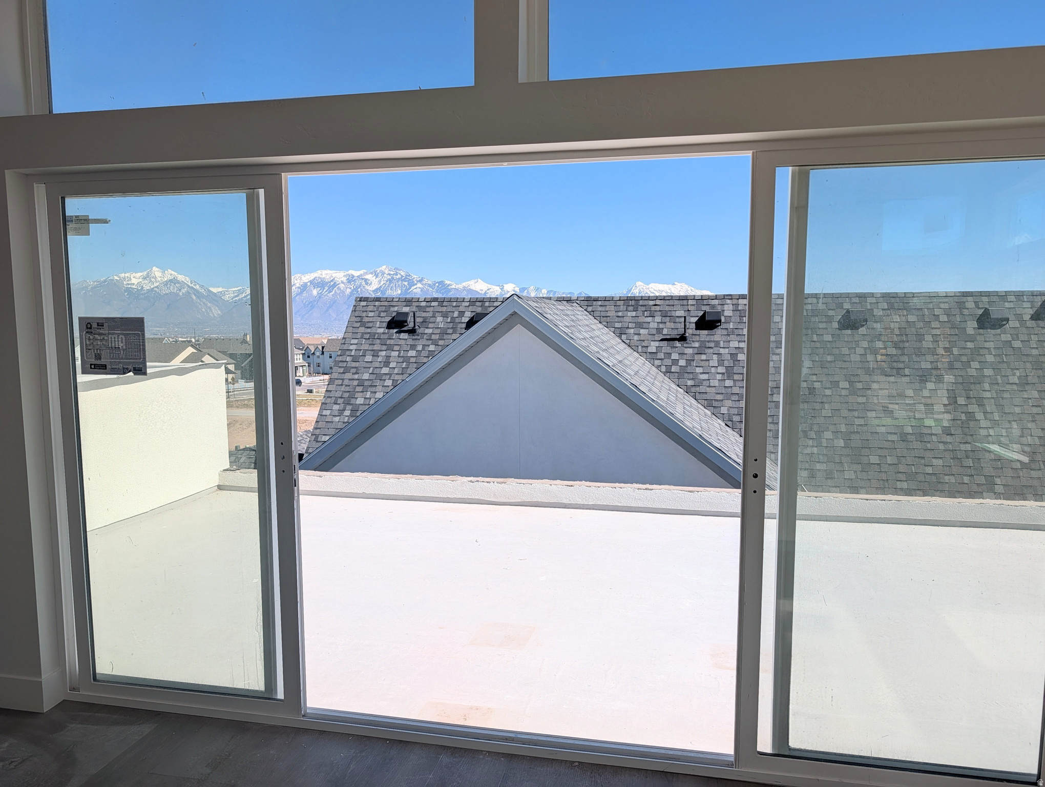 DAYBREAK - Residential