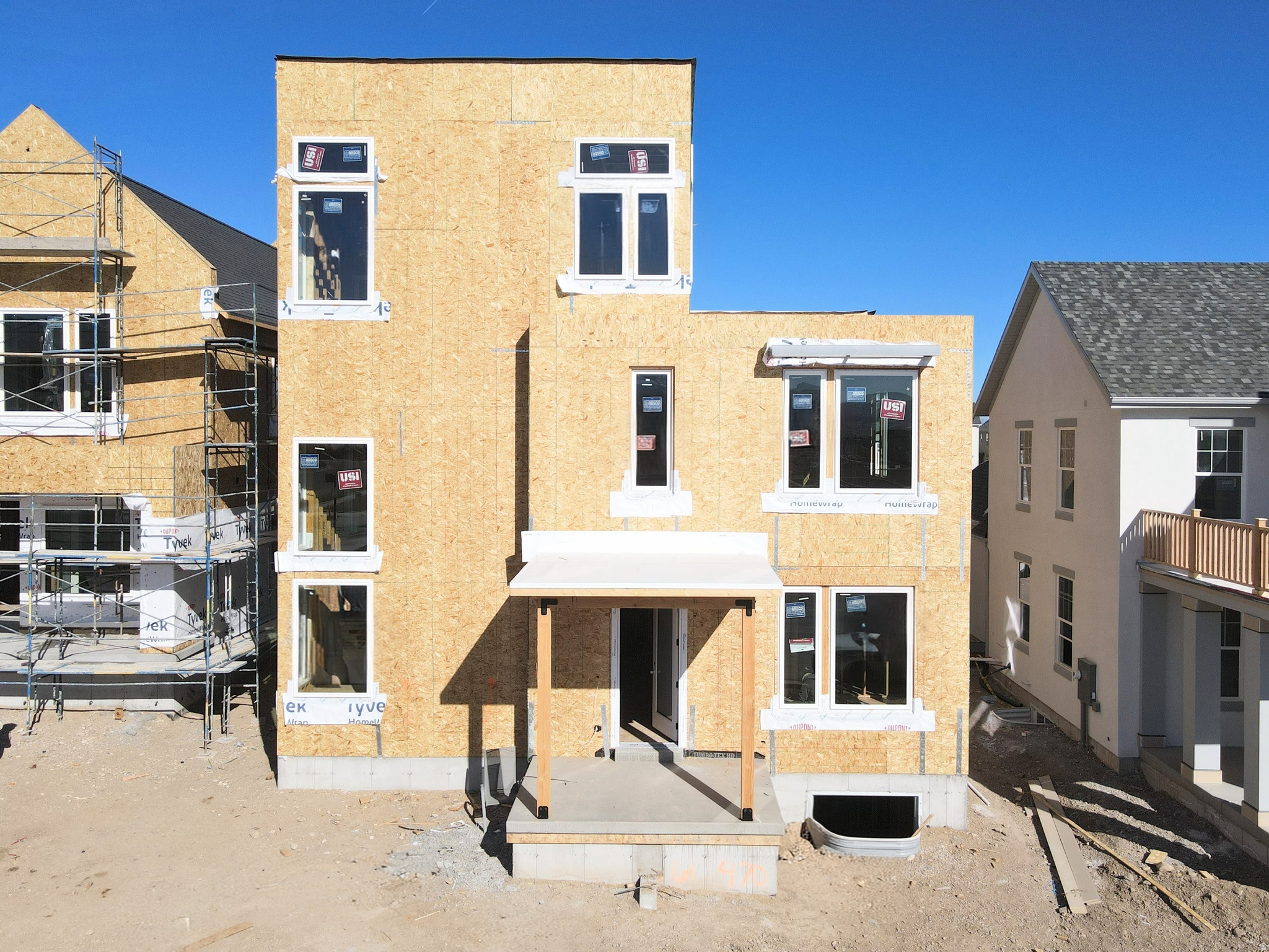 DAYBREAK - Residential