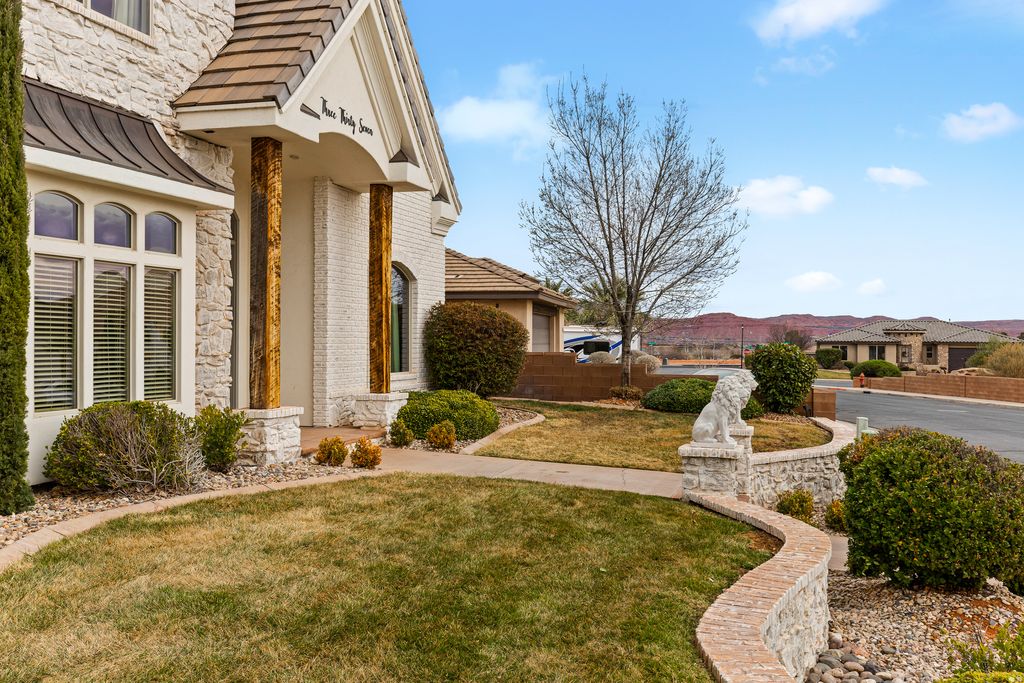 Photo of 337 E 1100 S, Ivins, UT 84738 (MLS # 2137110)