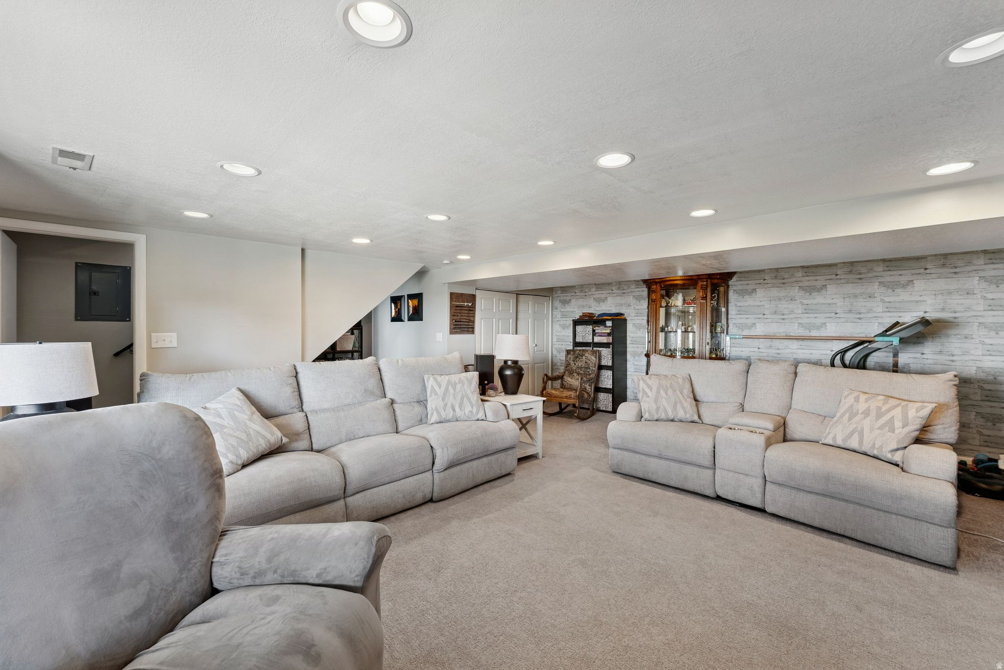 ELLIS PARK - Residential