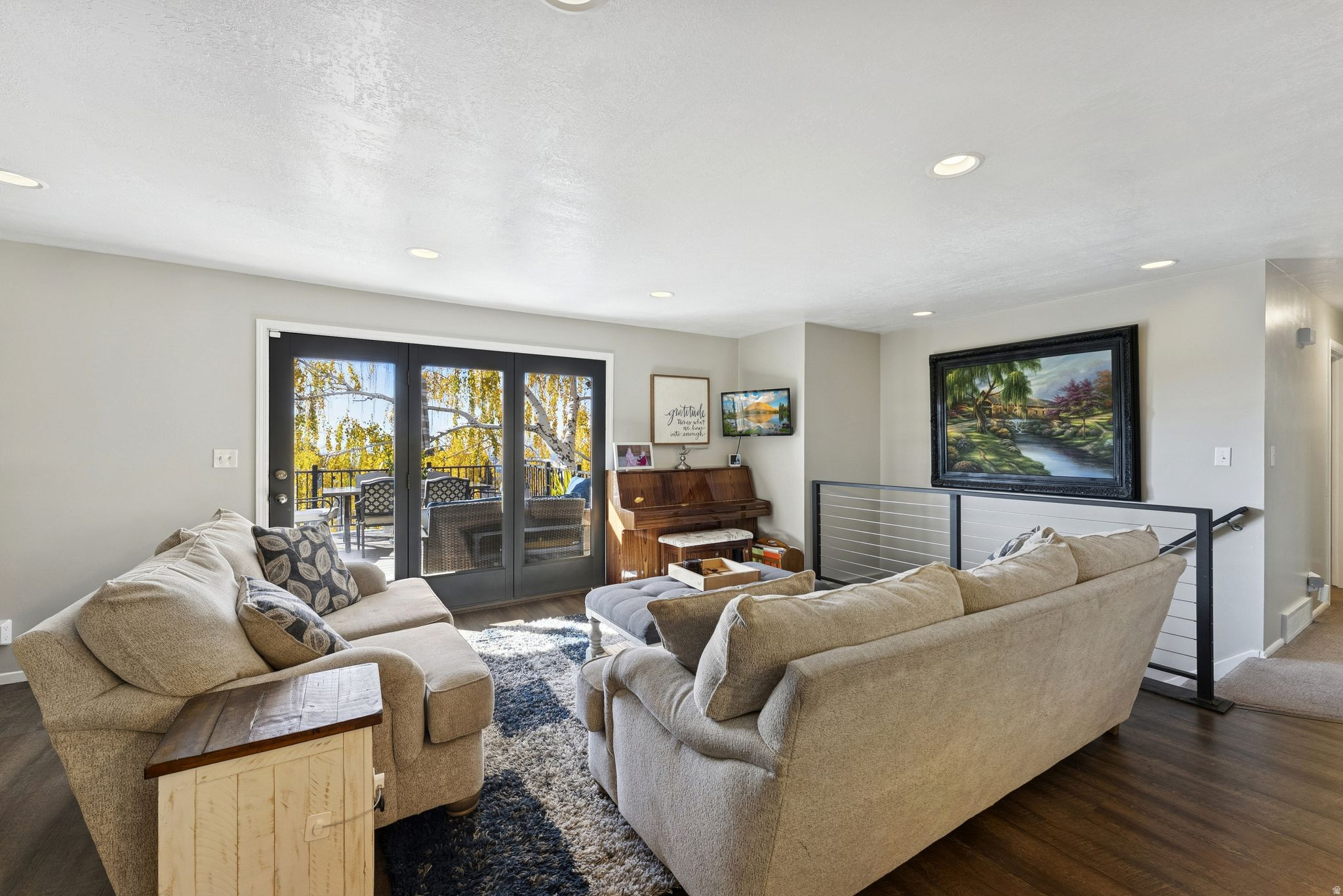 ELLIS PARK - Residential