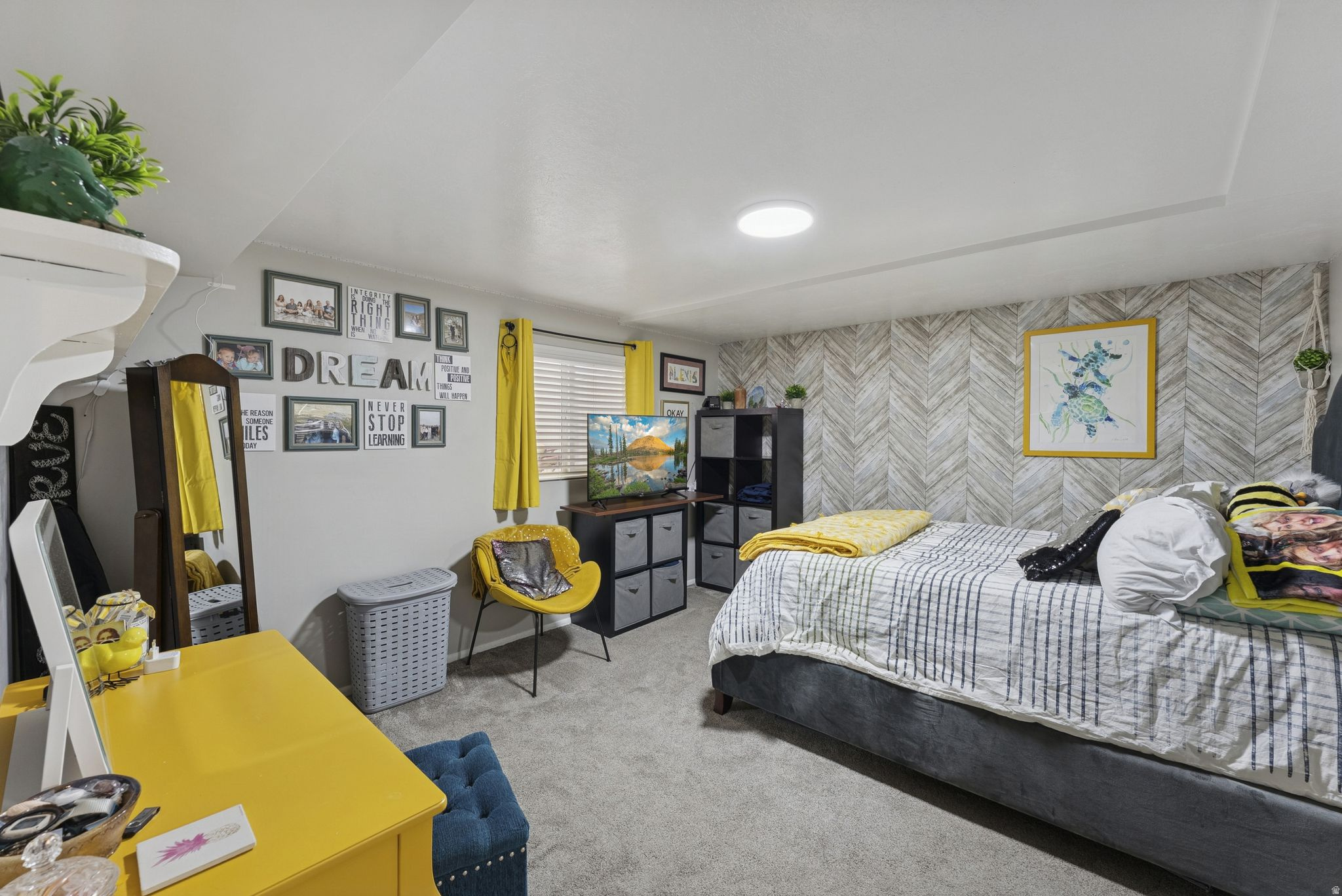 ELLIS PARK - Residential