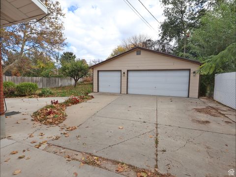 Tiny photo for 2382 N 770 W, Clinton, UT 84015 (MLS # 2119798)