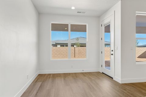 Tiny photo for 3129 S 4850 W, Hurricane, UT 84737 (MLS # 2125879)