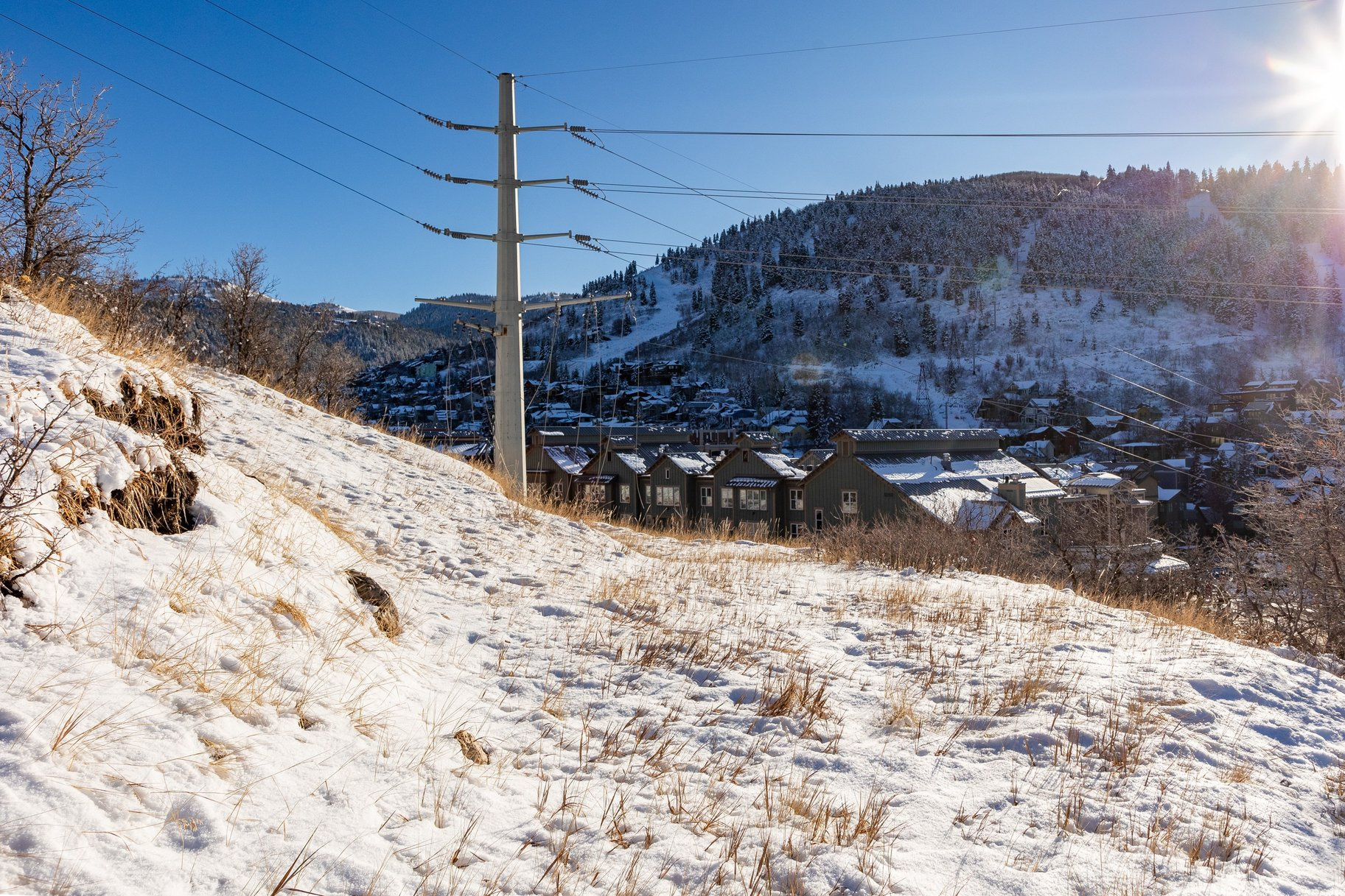 AERIE AREA-HUBER - Land