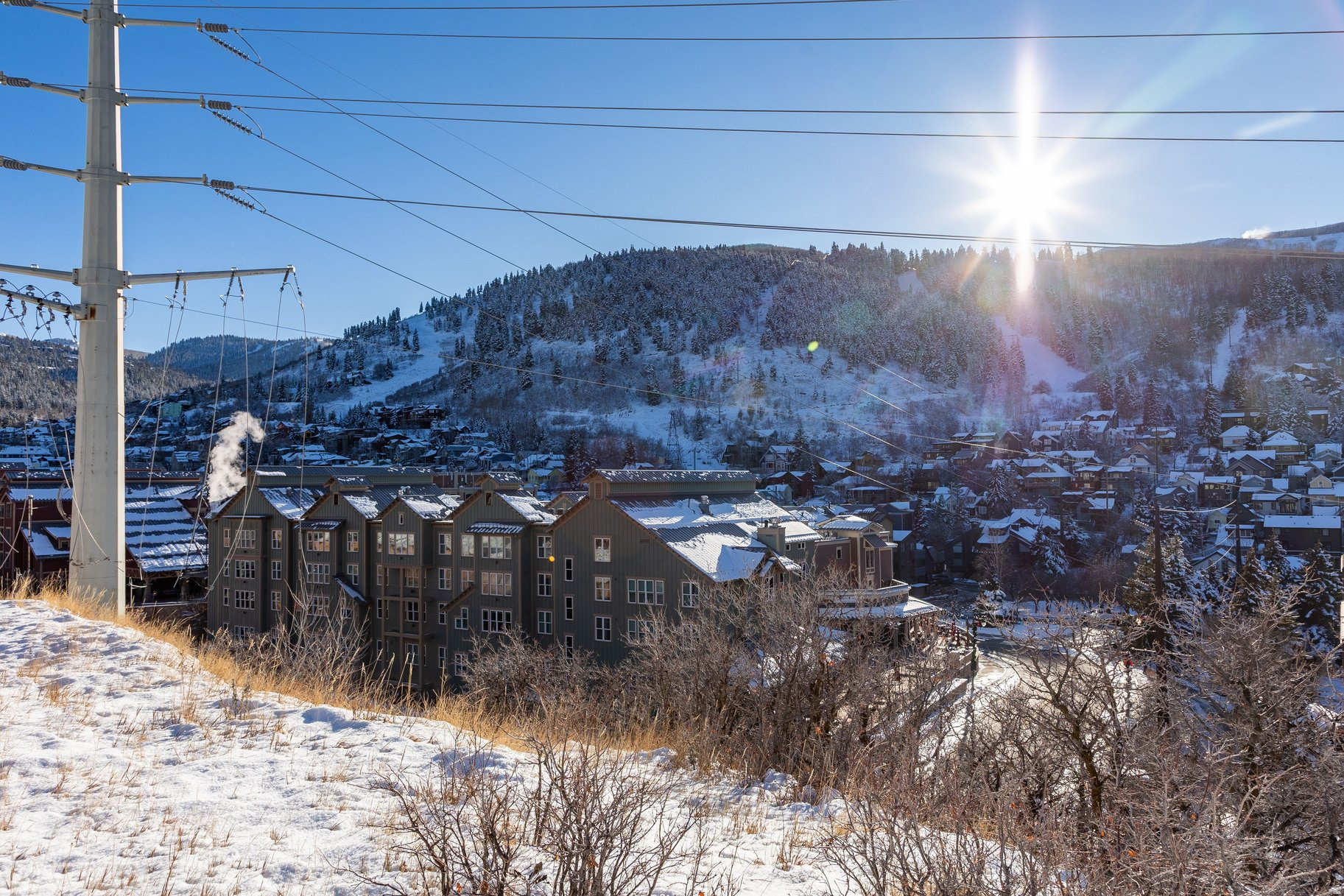 AERIE AREA-HUBER - Land