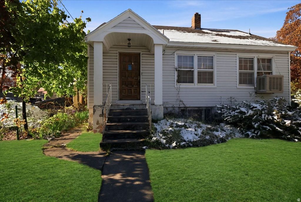 Photo of 348 E 200 N, Logan, UT 84321 (MLS # 2151822)