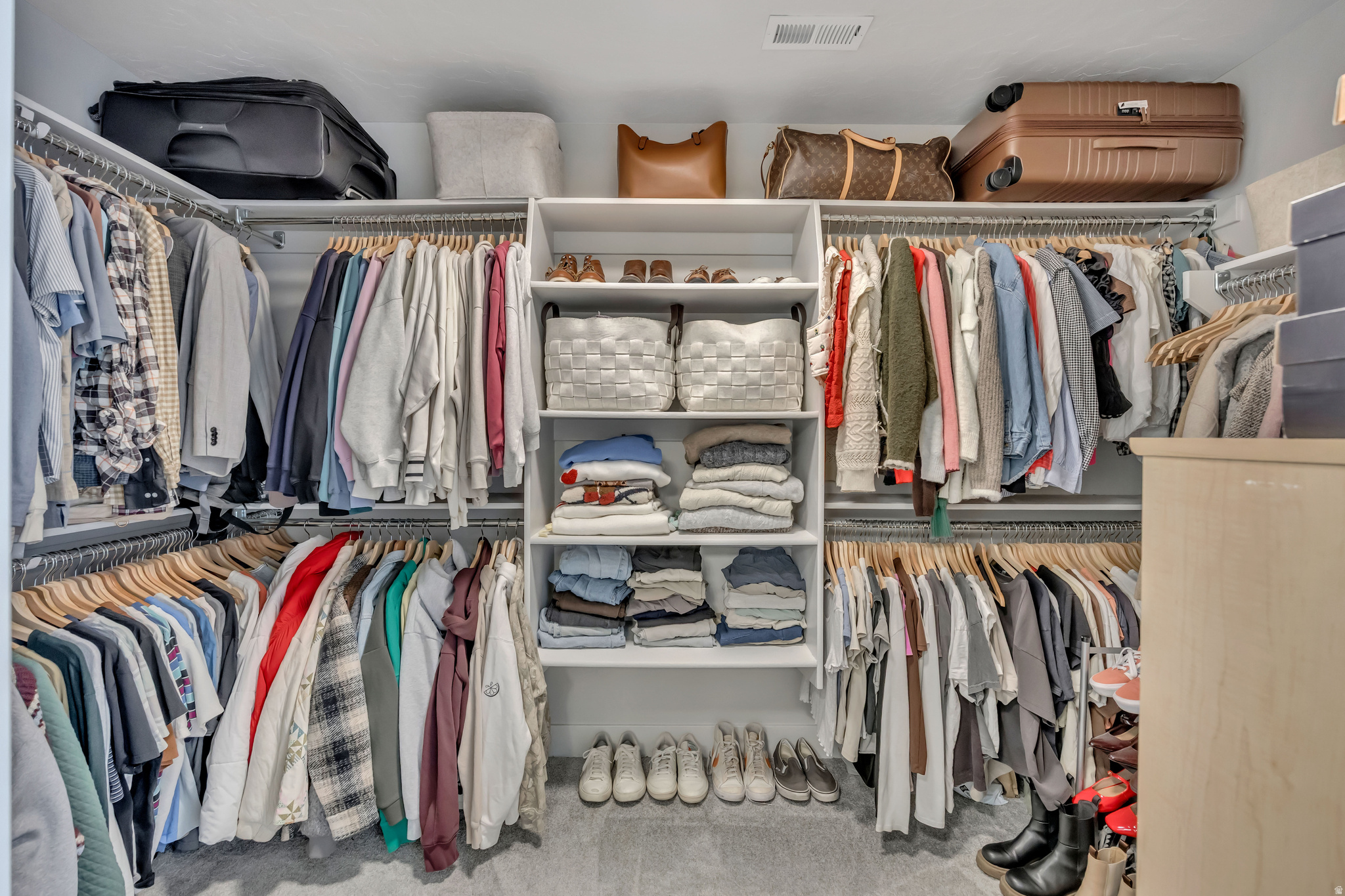 NORTHRIDGE - Residential