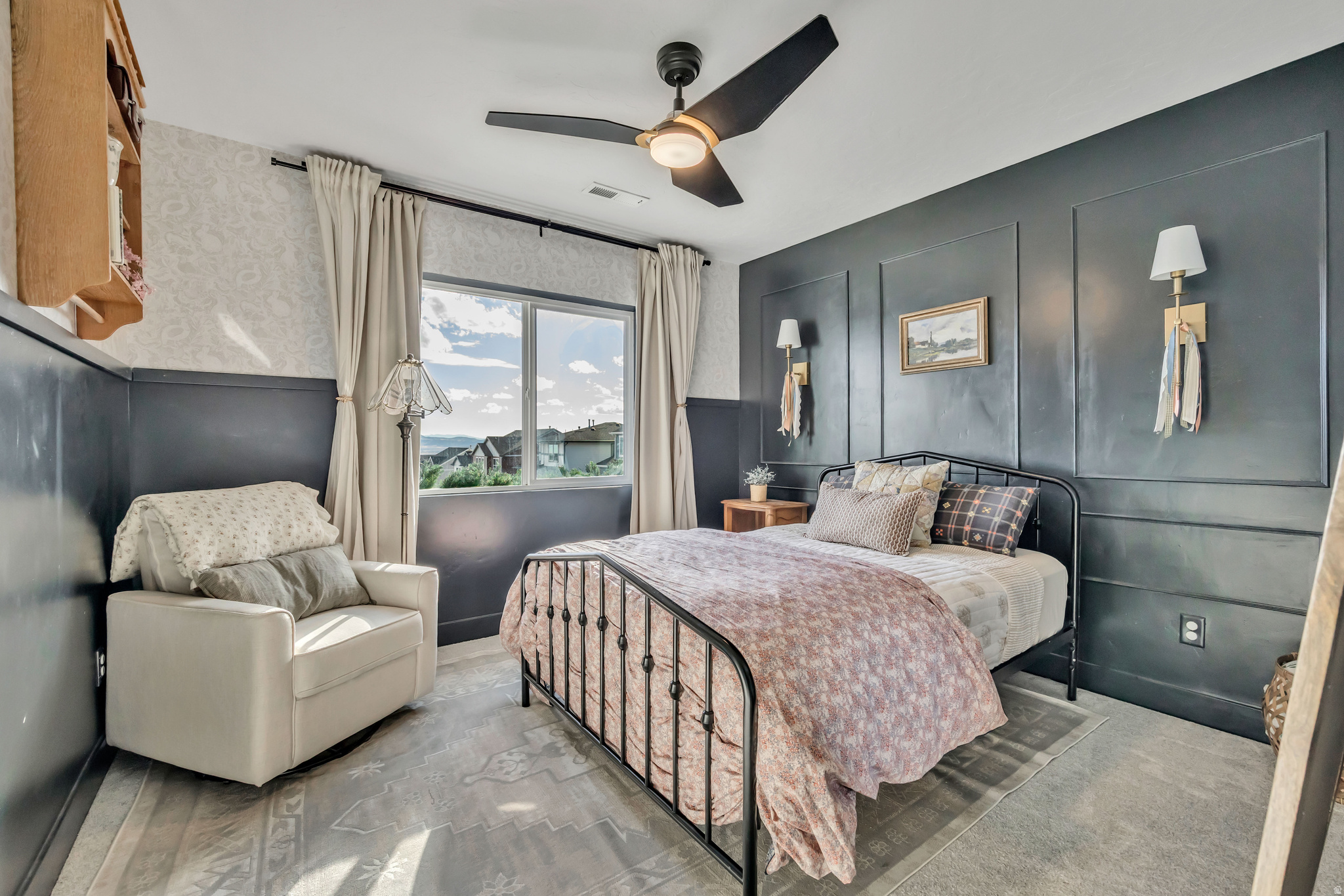 NORTHRIDGE - Residential