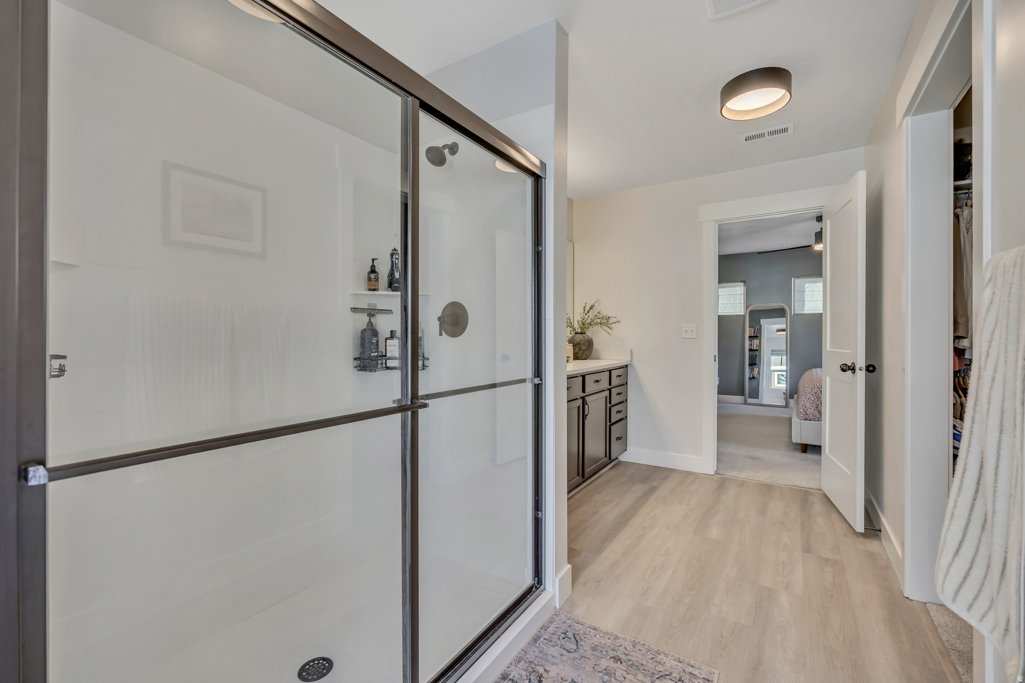 NORTHRIDGE - Residential