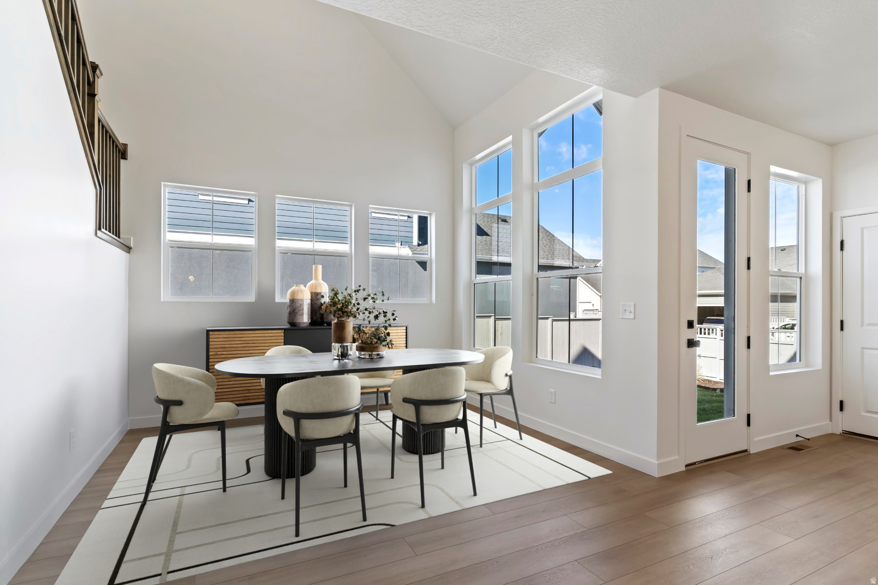 BEACON POINTE - Residential