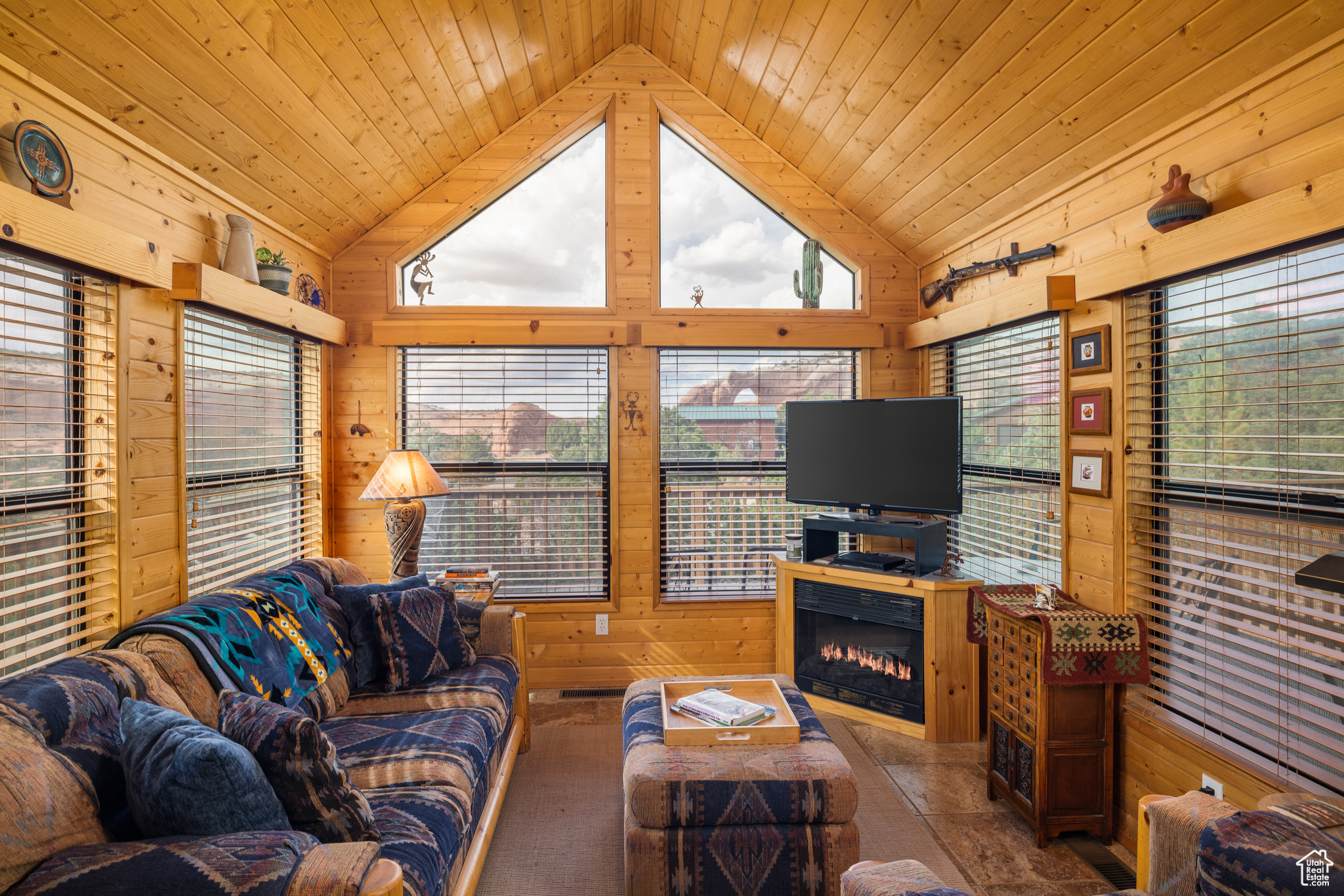 WILSON ARCH RESORT - Residential