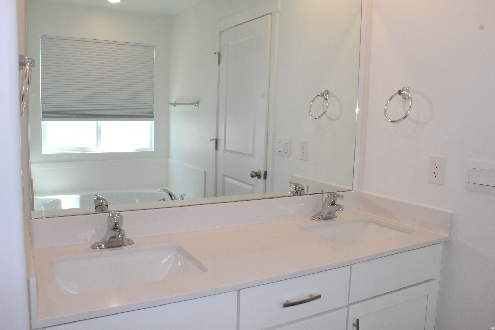 LITTLE VALLEY GATWAY - Residential