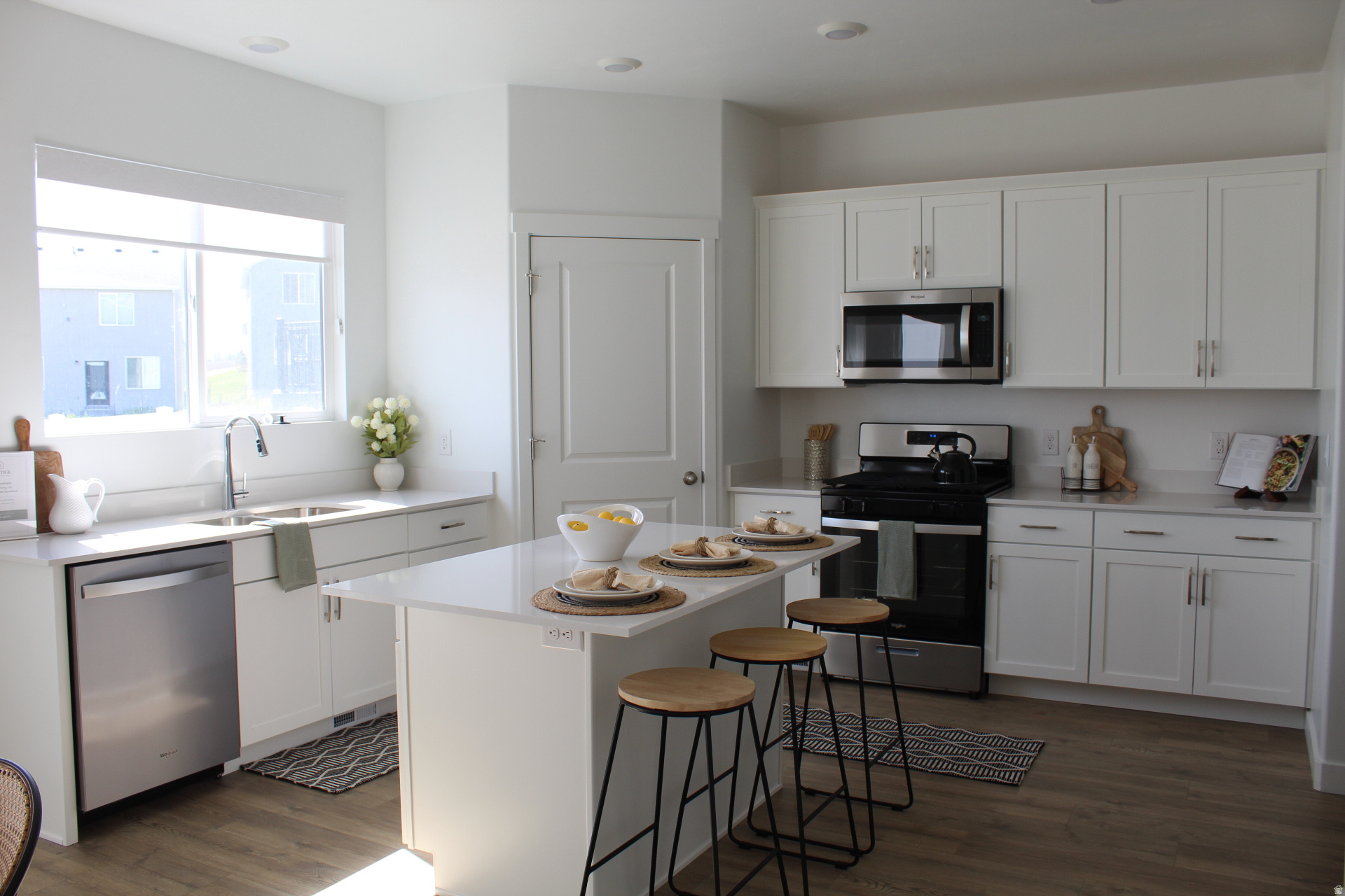 LITTLE VALLEY GATWAY - Residential