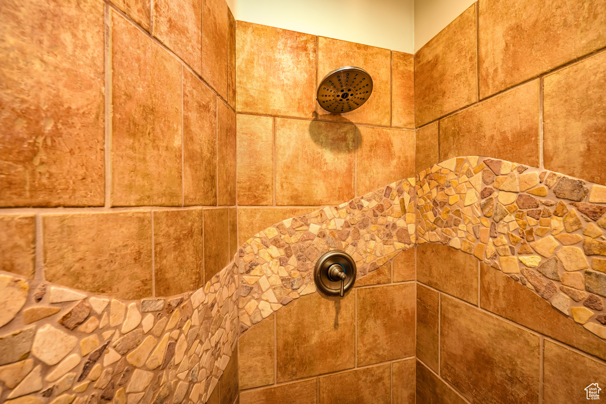 KACHINA SPRINGS EAST AT ENTRADA - Residential