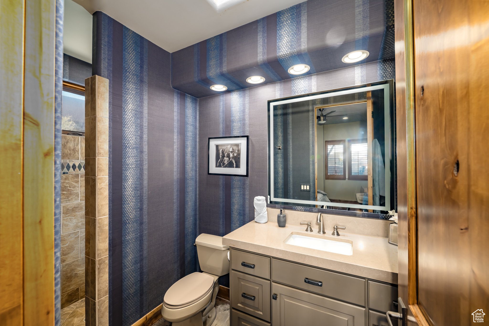 KACHINA SPRINGS EAST AT ENTRADA - Residential