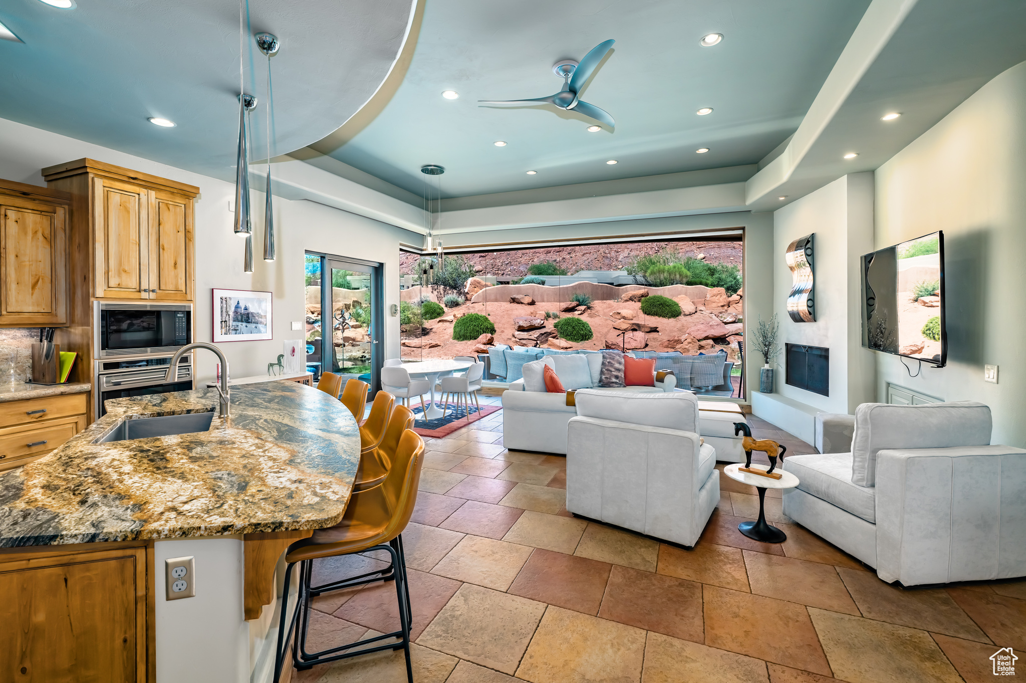 KACHINA SPRINGS EAST AT ENTRADA - Residential