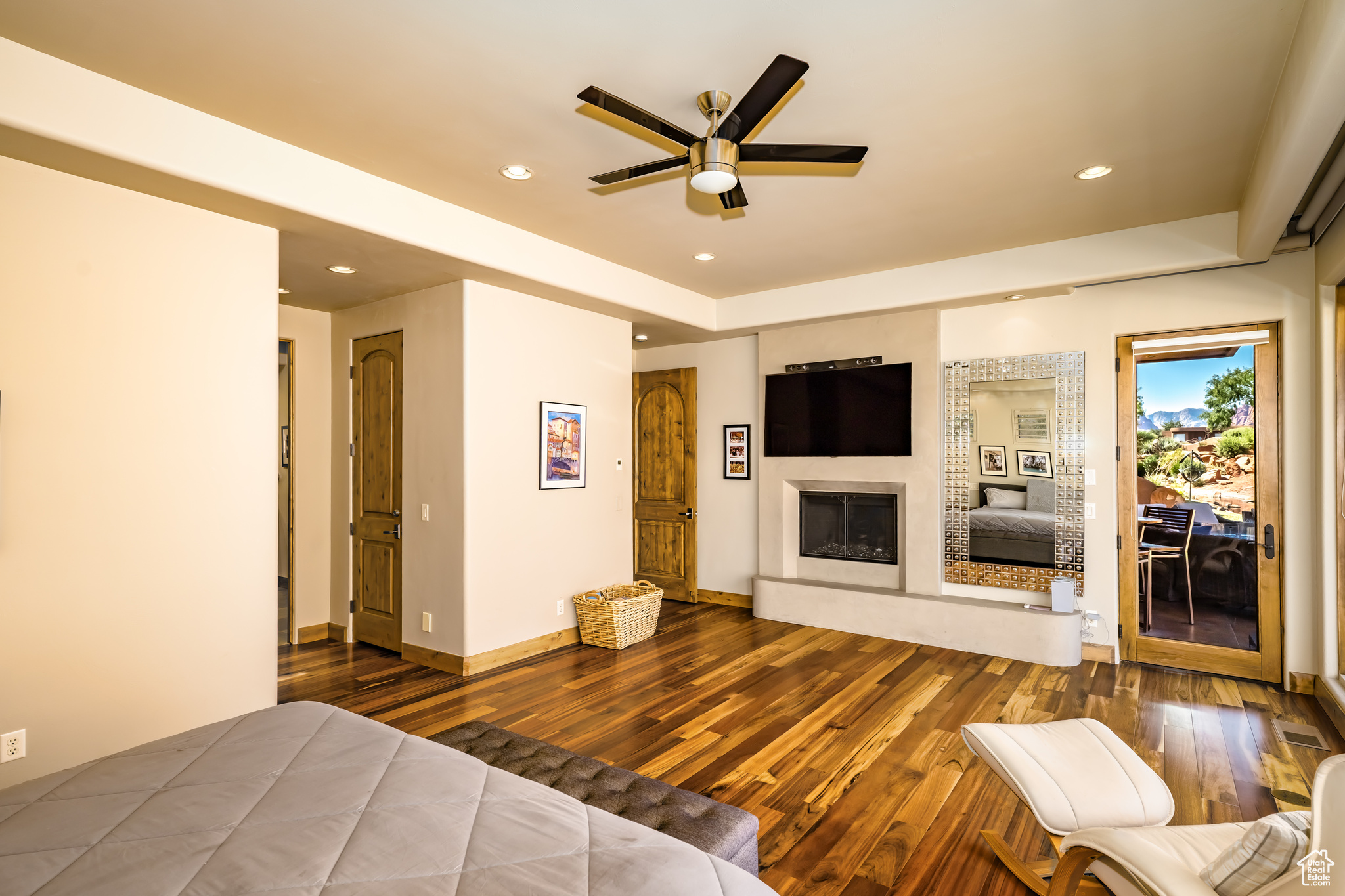 KACHINA SPRINGS EAST AT ENTRADA - Residential