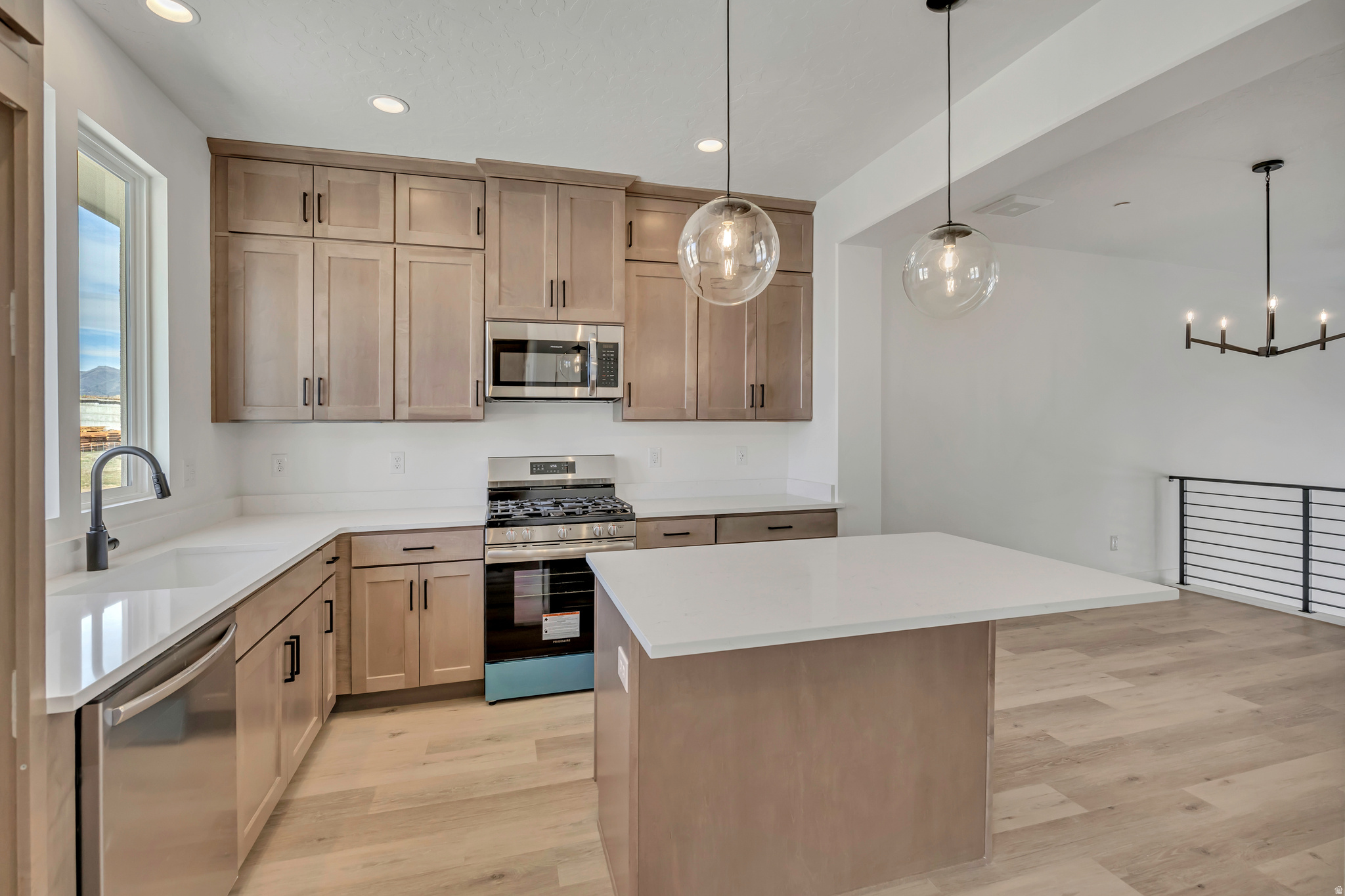 DOWNTOWN DAYBREAK - Residential