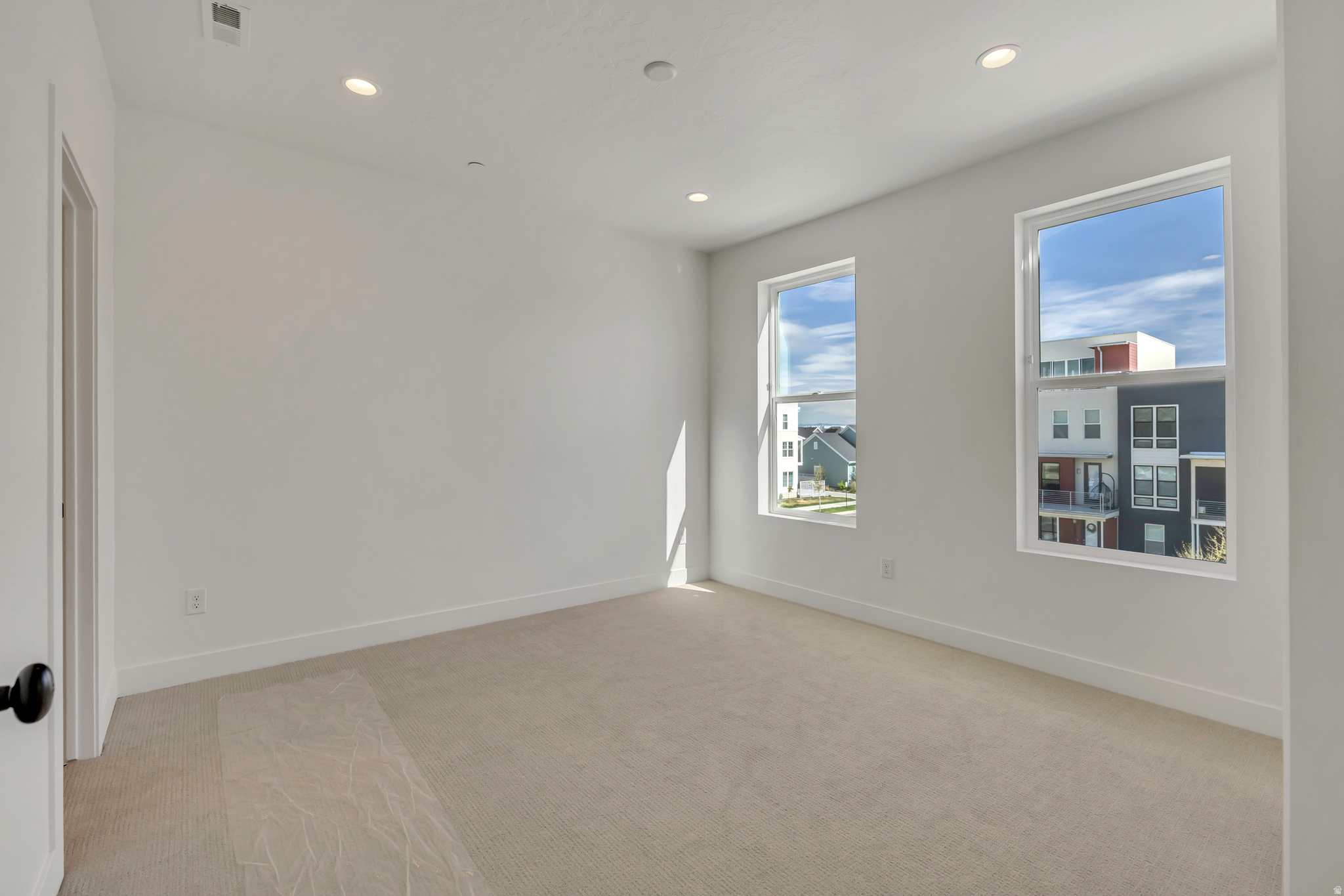 DOWNTOWN DAYBREAK - Residential