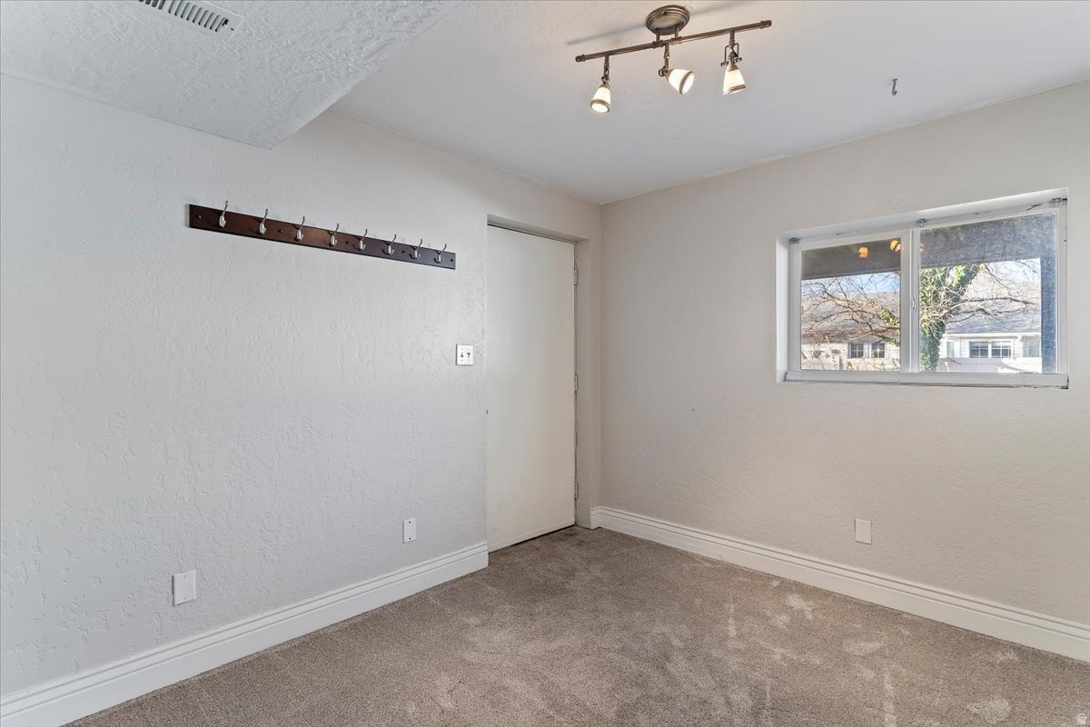 GRASS VALLEY ACRES - Residential