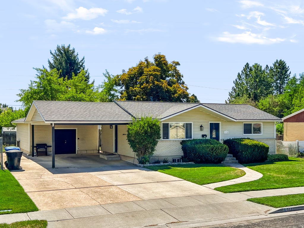 Photo of 318 W 775 N, Logan, UT 84321 (MLS # 2181494)