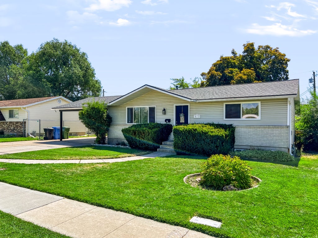 Photo of 318 W 775 N, Logan, UT 84321 (MLS # 2181494)