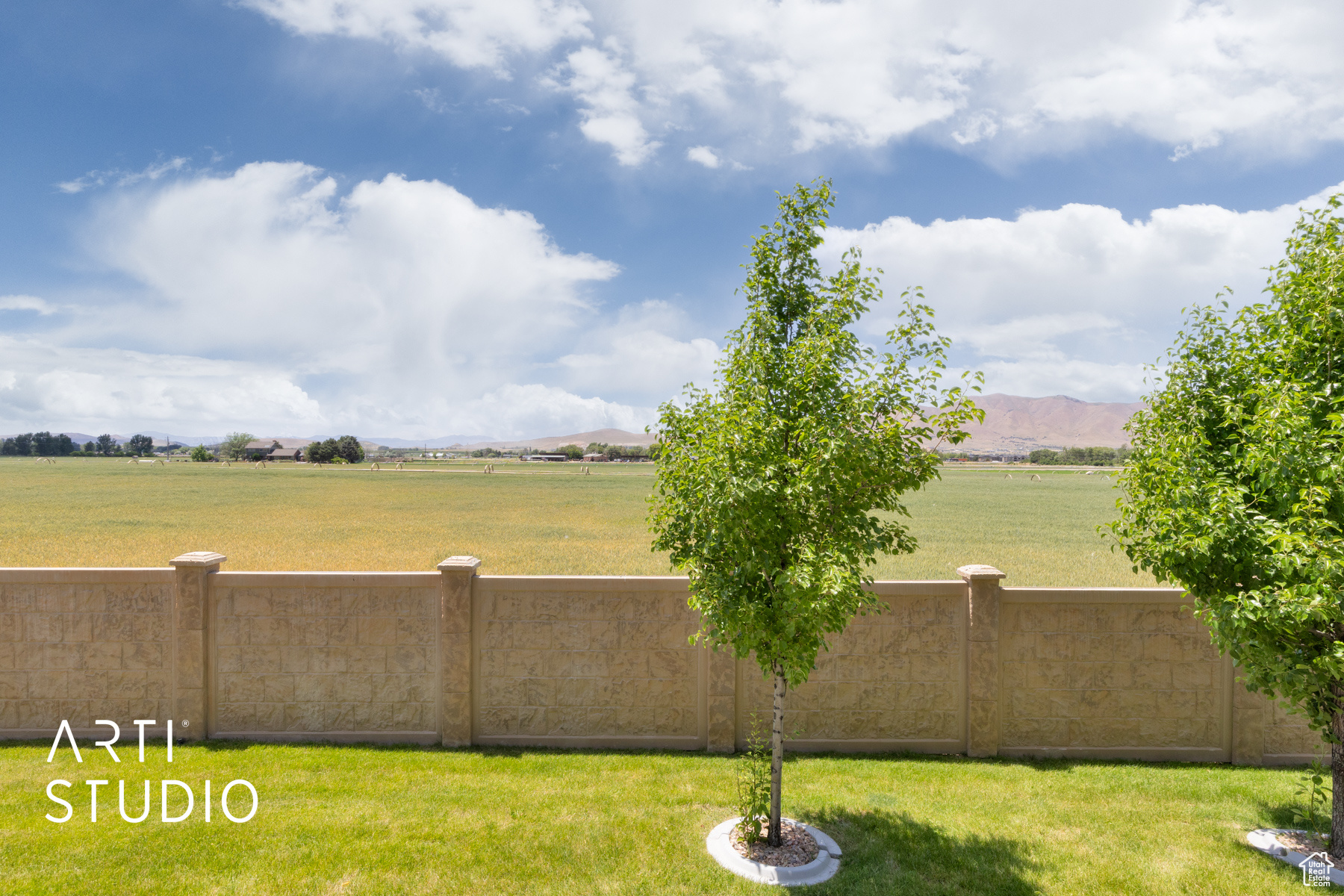 HERITAGE VILLAGE - Residential