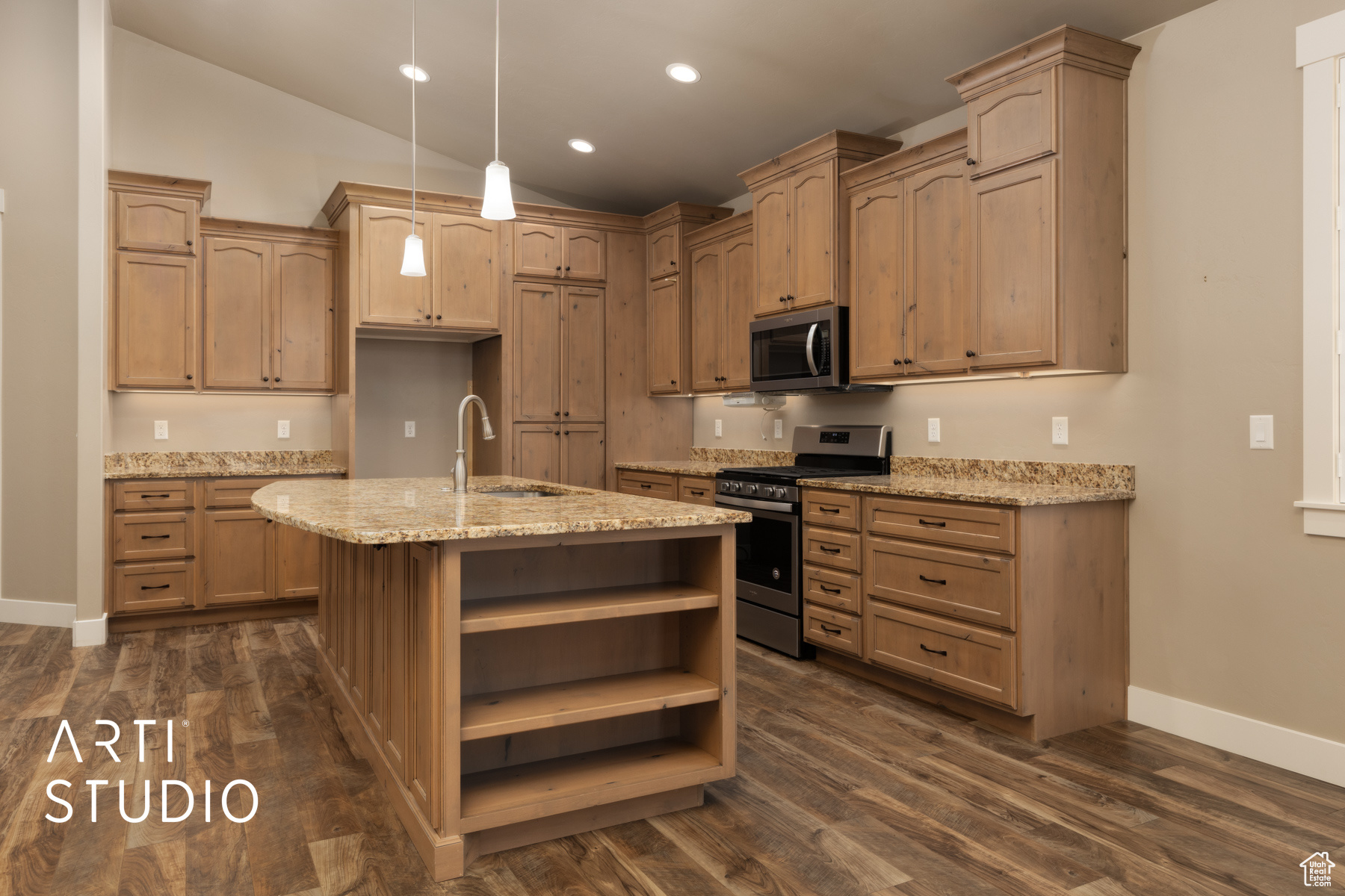 HERITAGE VILLAGE - Residential