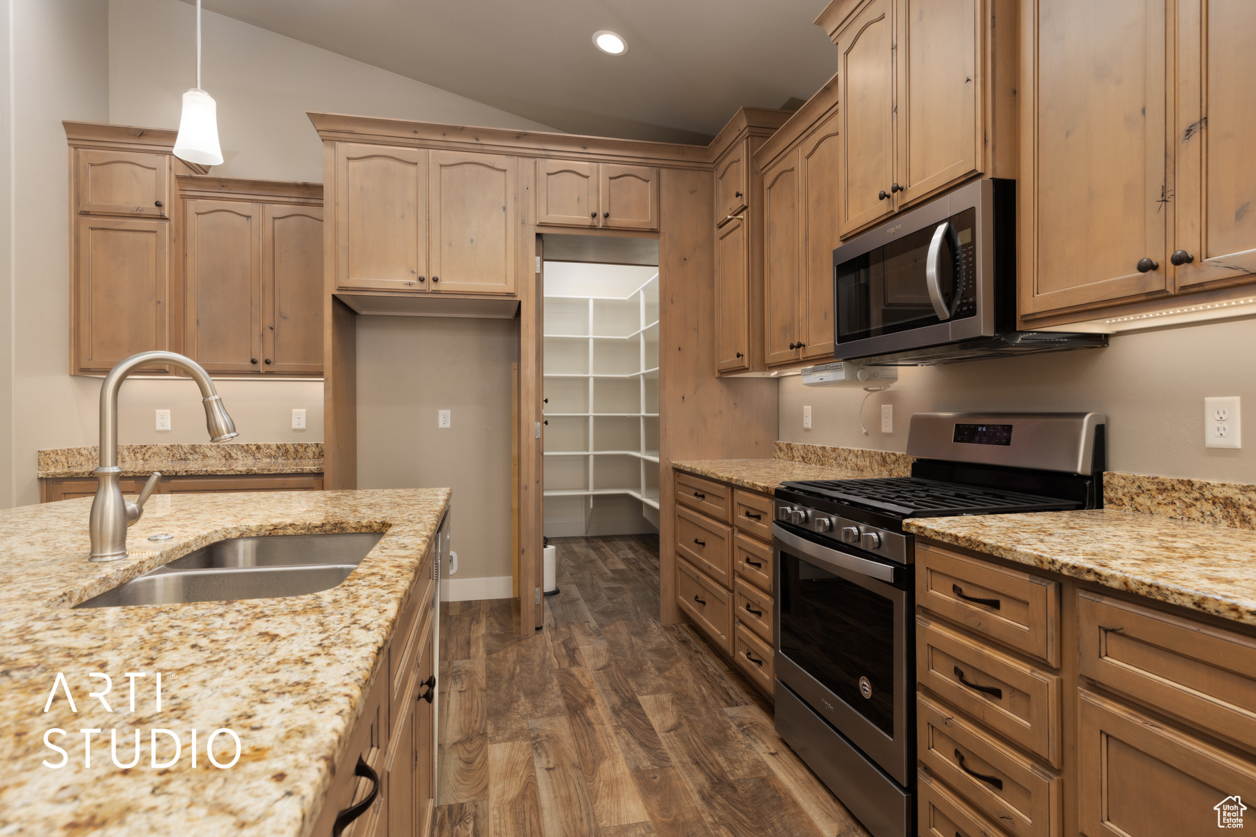 HERITAGE VILLAGE - Residential