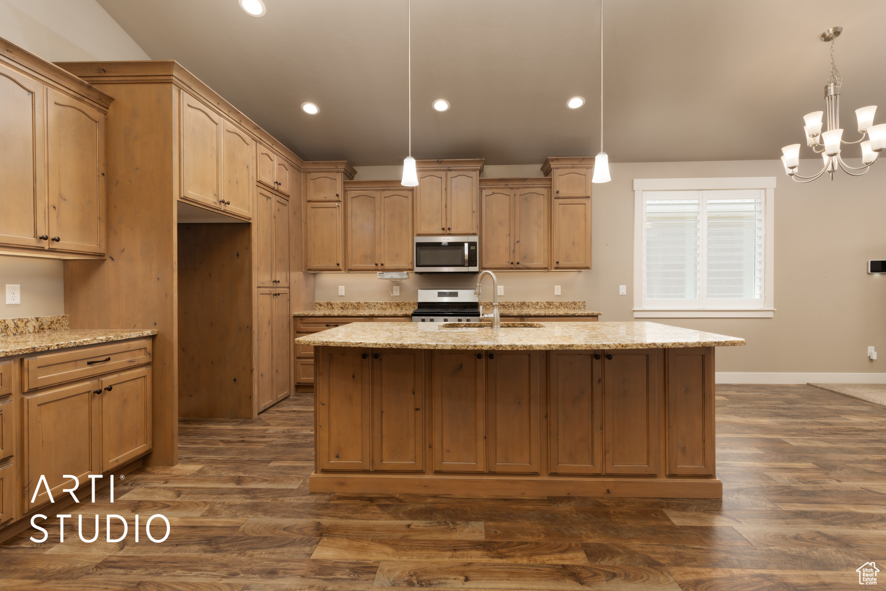 HERITAGE VILLAGE - Residential