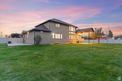 Tiny photo for 796 S ROCK CREEK COR, Layton, UT 84041 (MLS # 2117793)