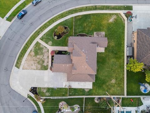 Tiny photo for 796 S ROCK CREEK COR, Layton, UT 84041 (MLS # 2117793)