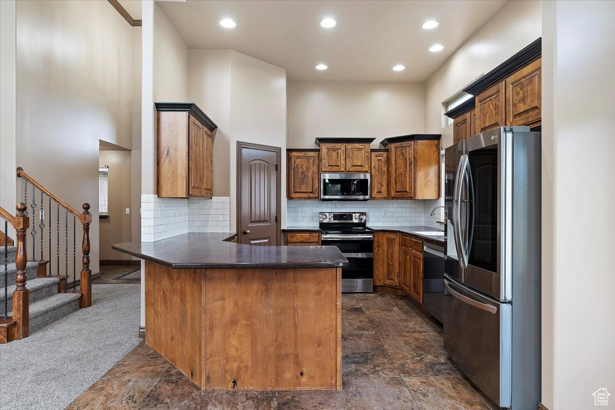 ROBERTS FARMS - Residential