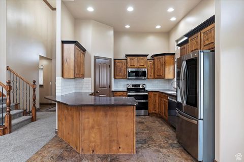Tiny photo for 796 S ROCK CREEK COR, Layton, UT 84041 (MLS # 2117793)