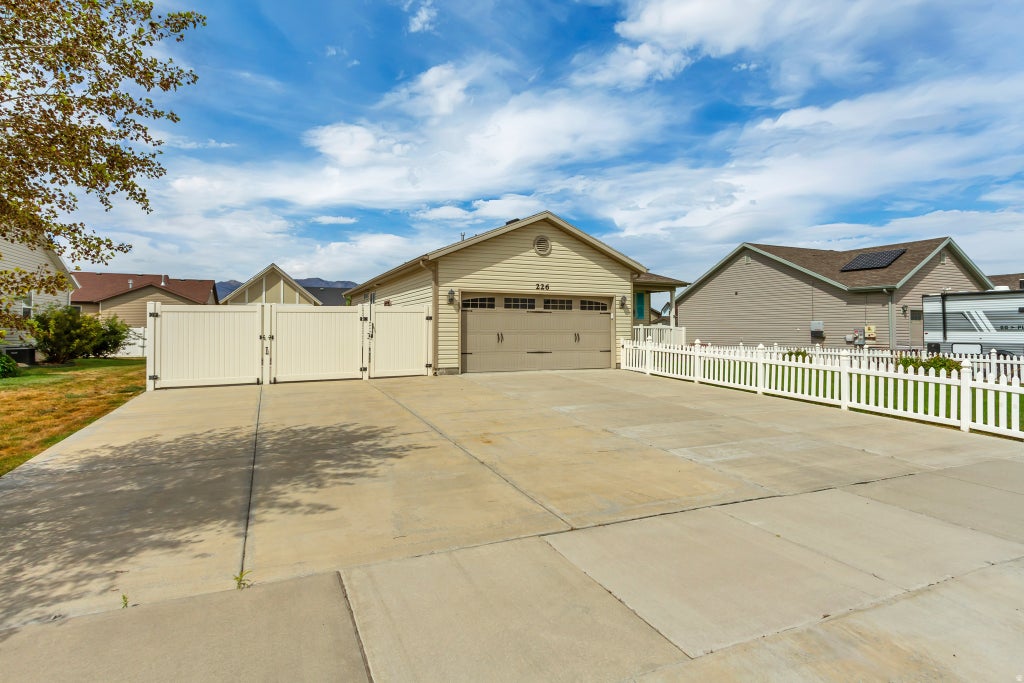 Photo of 226 S EAST RANCH RD, Grantsville, UT 84029 (MLS # 2184004)