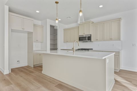 Tiny photo for 3098 S 4850 W, Hurricane, UT 84737 (MLS # 2125873)