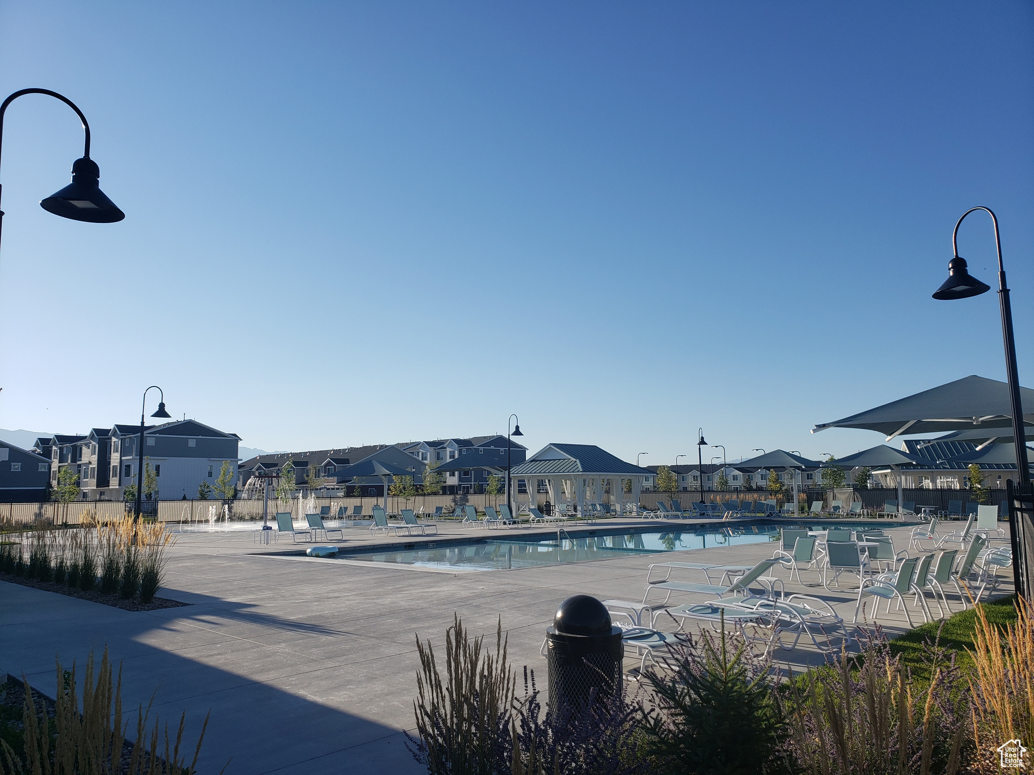 NORTHSHORE - Residential