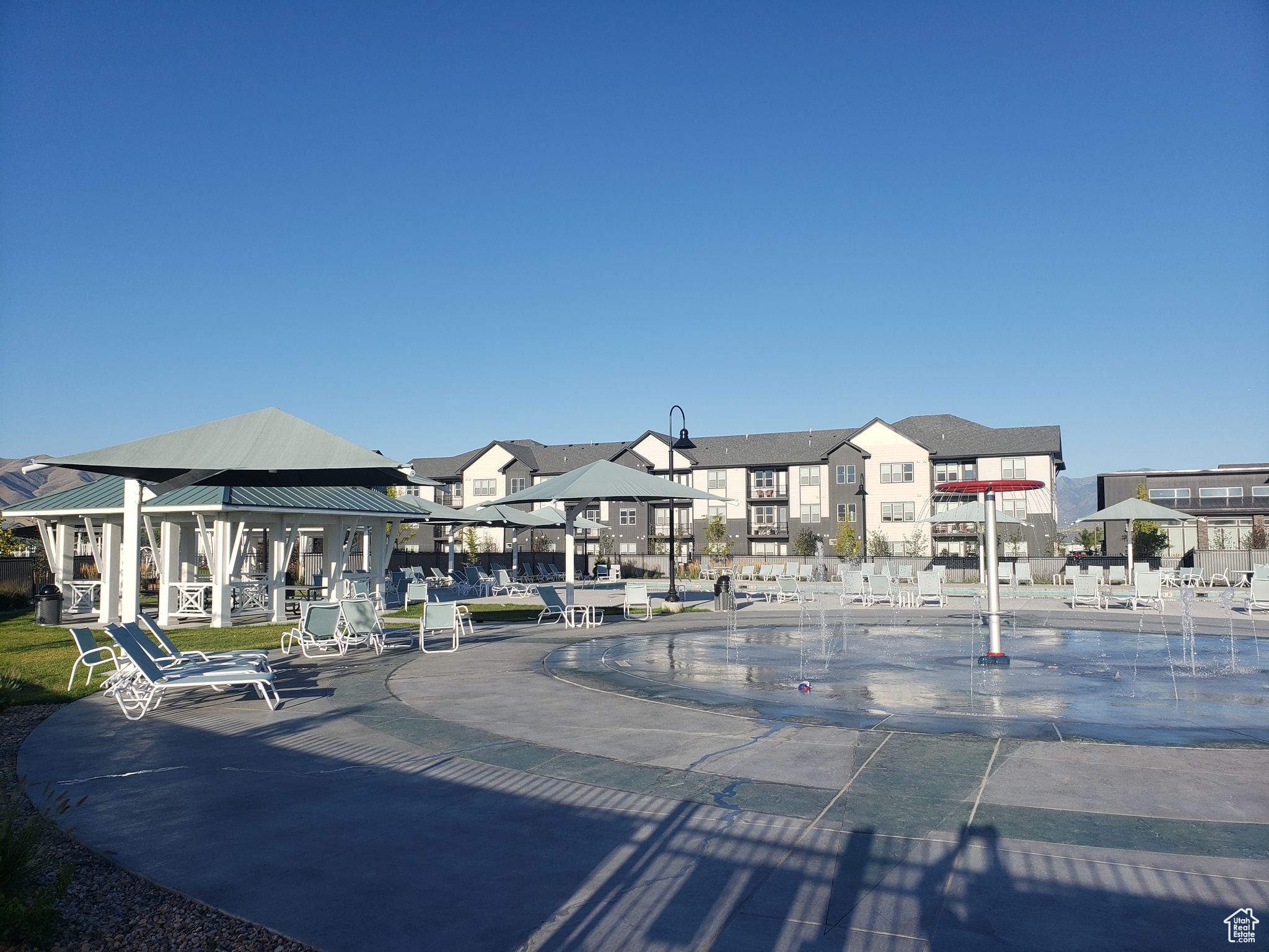 NORTHSHORE - Residential