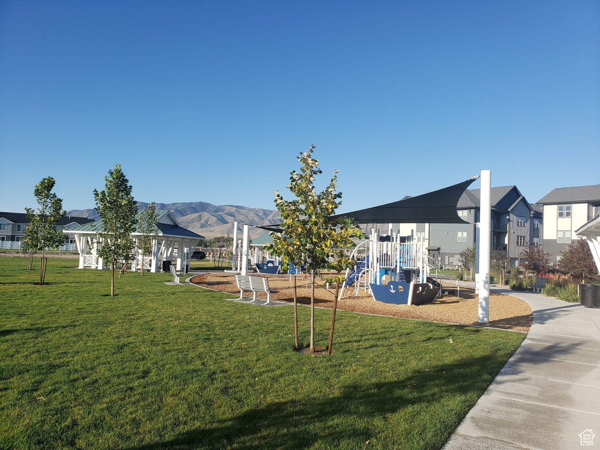 NORTHSHORE - Residential