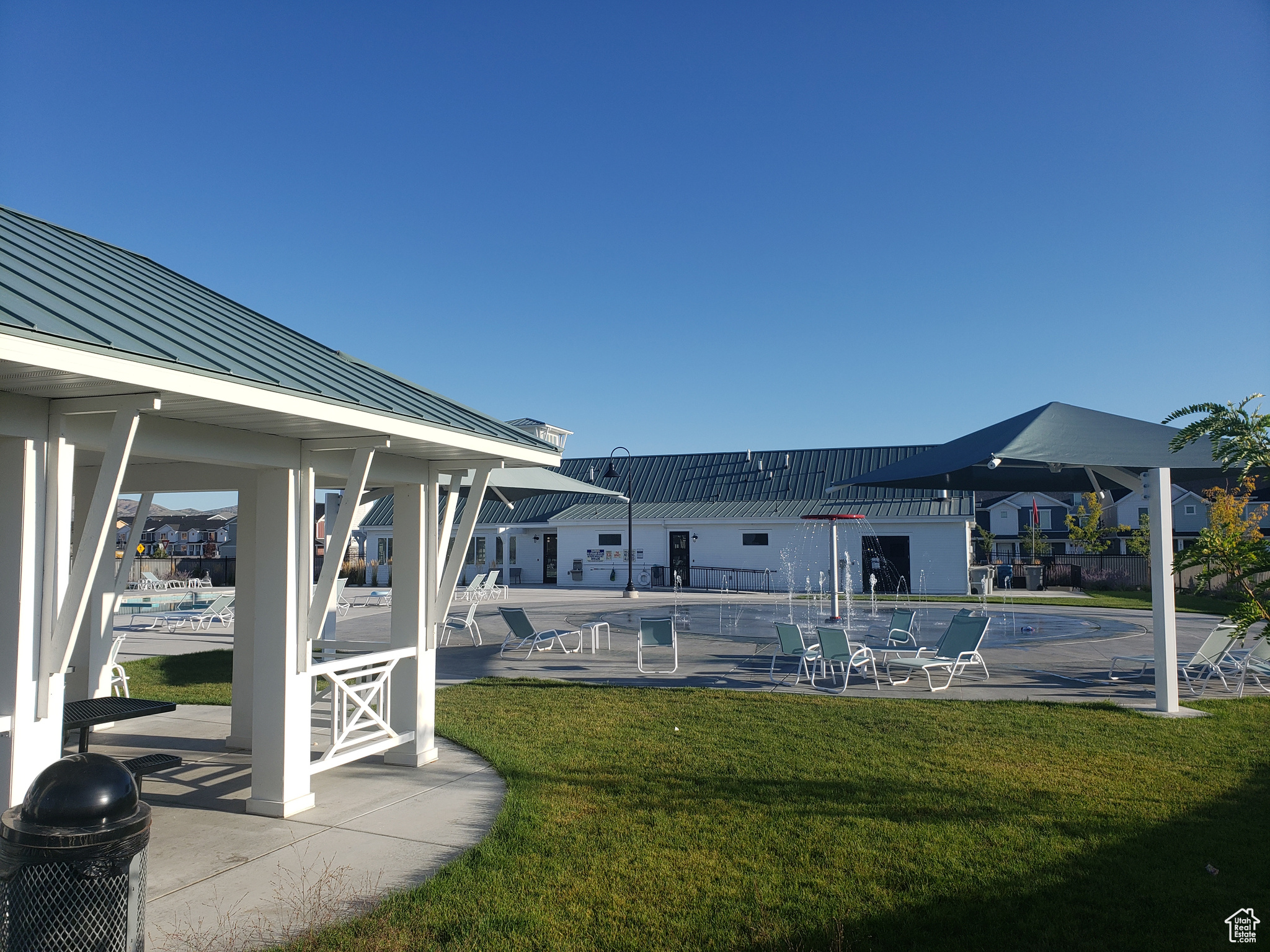 NORTHSHORE - Residential