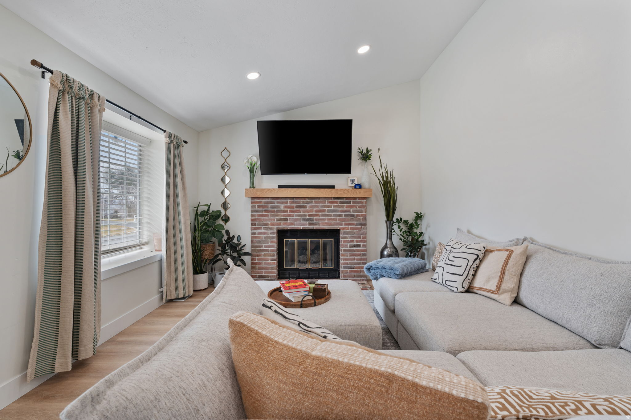 VAL VERDA - Residential