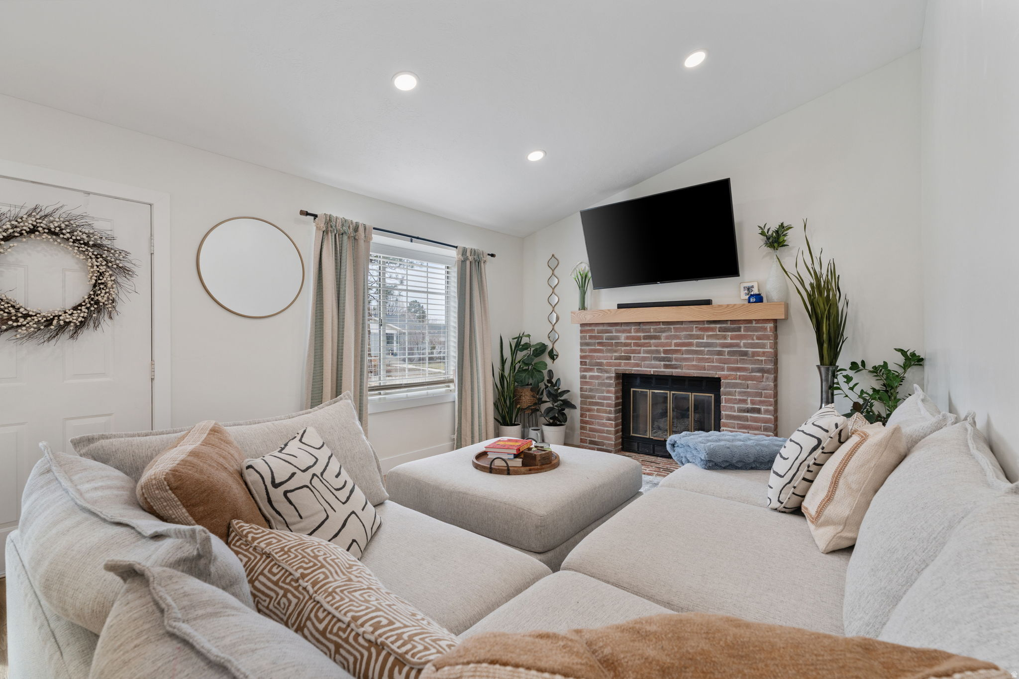 VAL VERDA - Residential