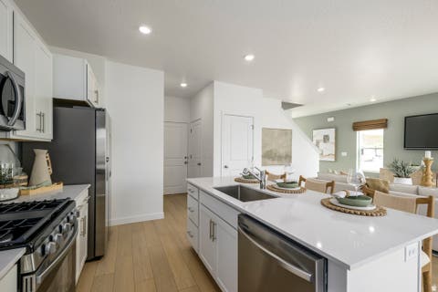 Tiny photo for 1617 W VIOLA LN #3070, Saratoga Springs, UT 84045 (MLS # 2173759)
