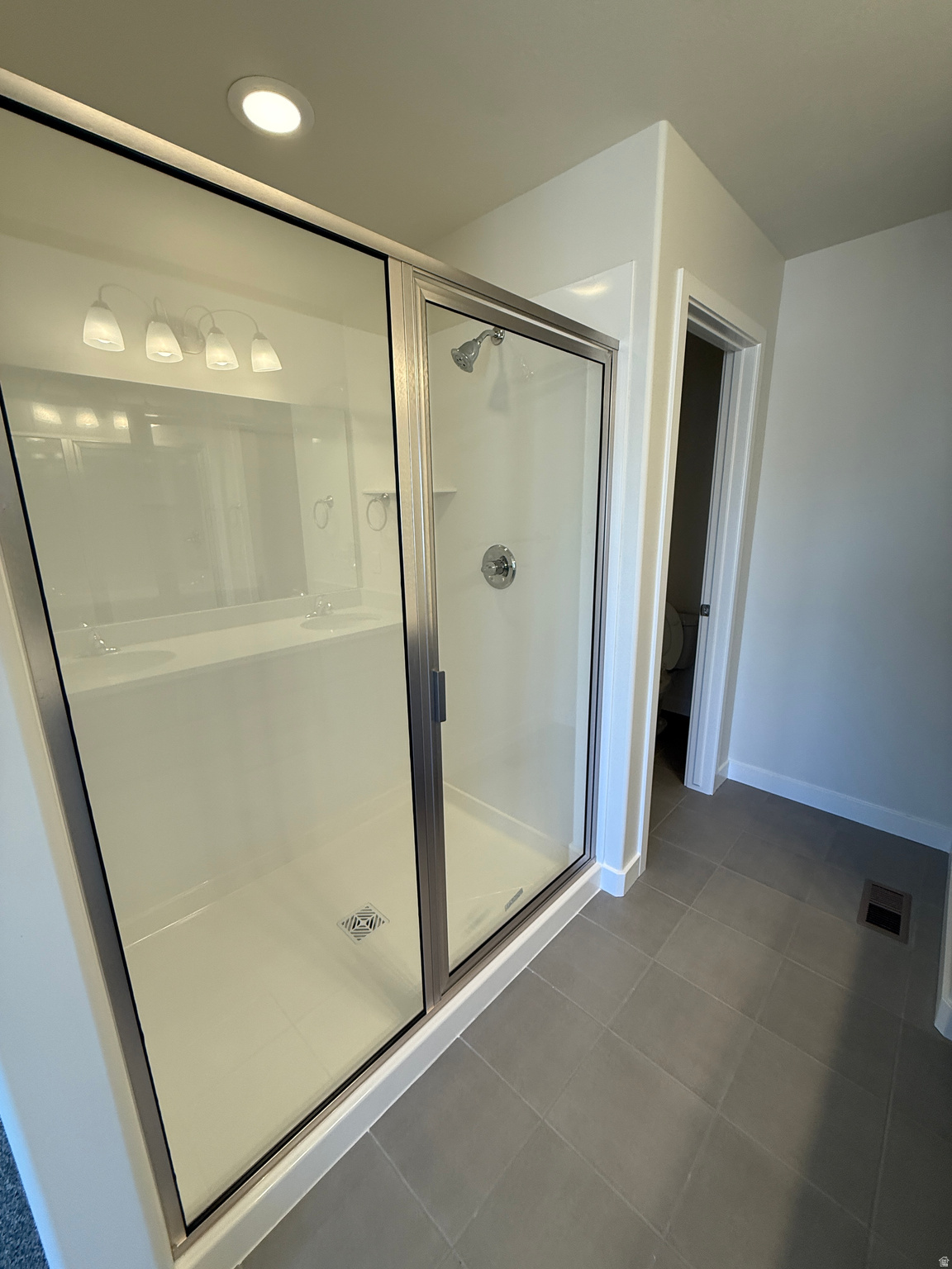 MEADOWBROOK - Residential