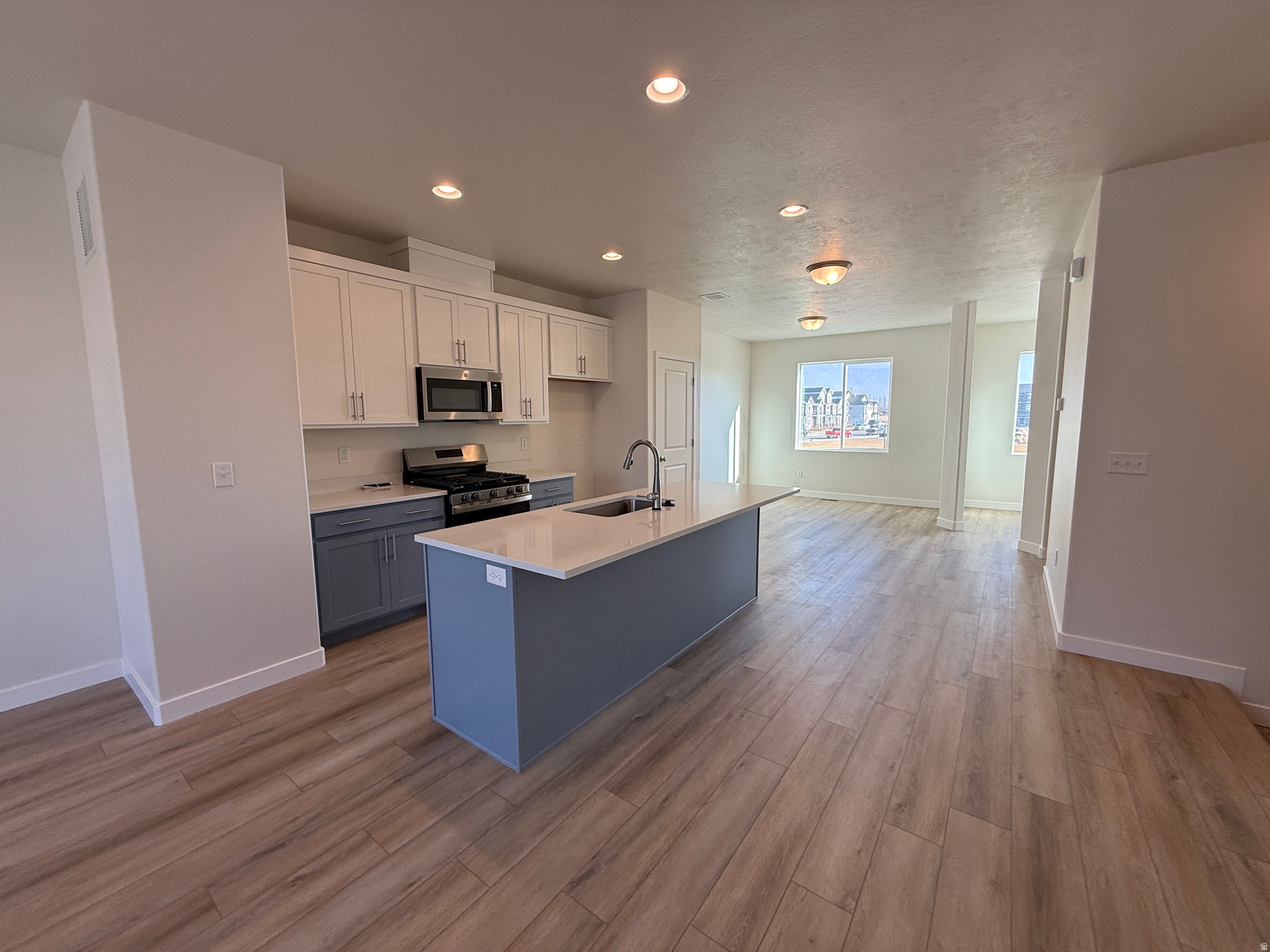 MEADOWBROOK - Residential