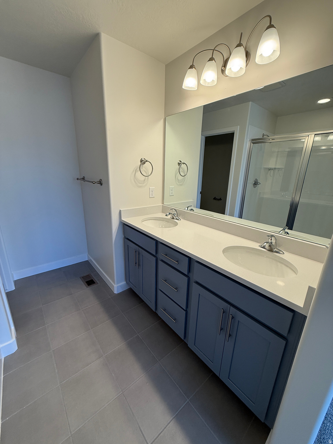 MEADOWBROOK - Residential